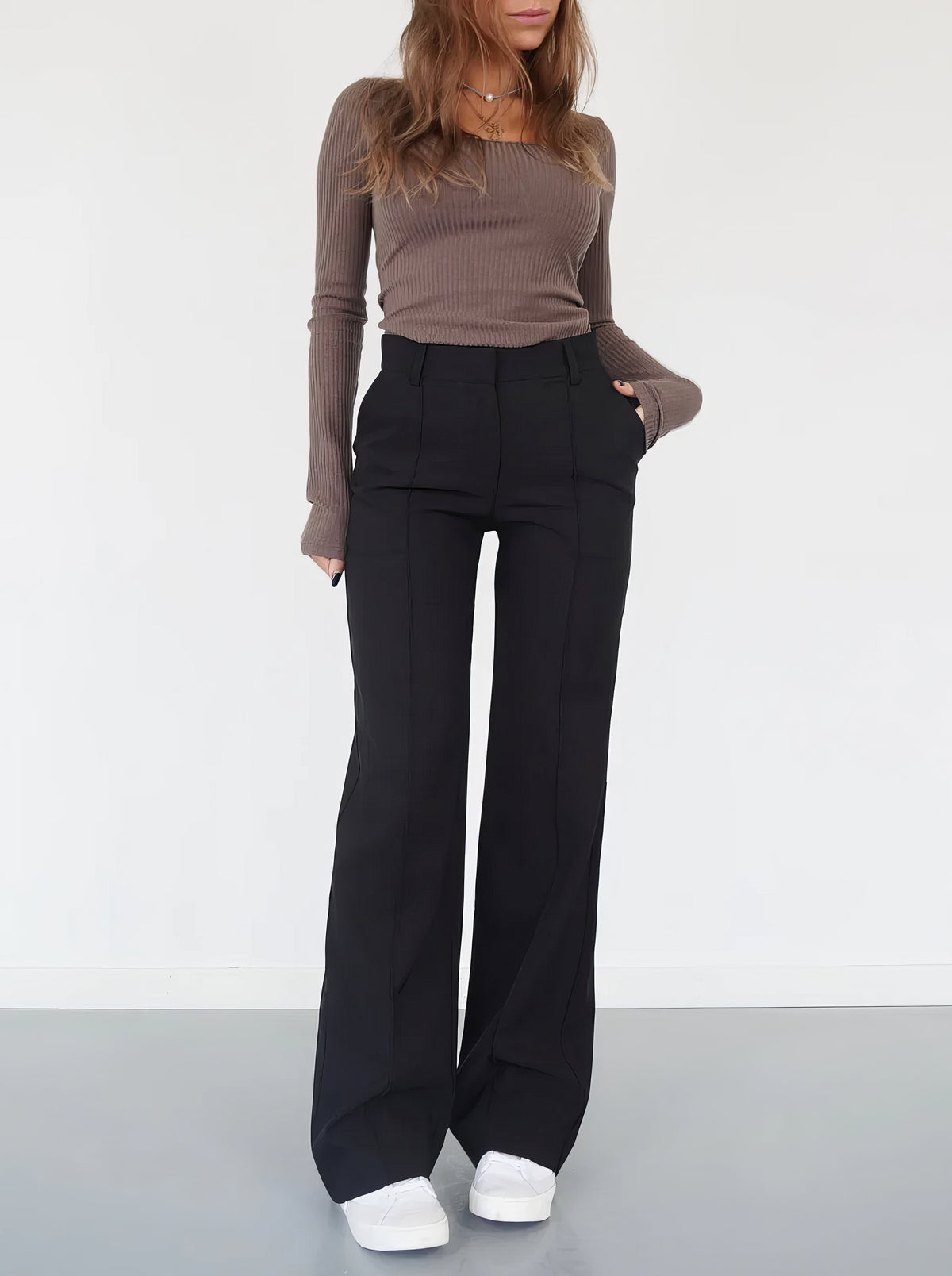 CHARLOTTE Modern Flare Pants