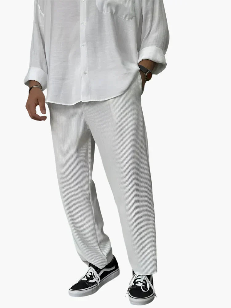 Men's Relaxed Fit Pleated Pants – Elegant and Comfortable for Everyday and Business