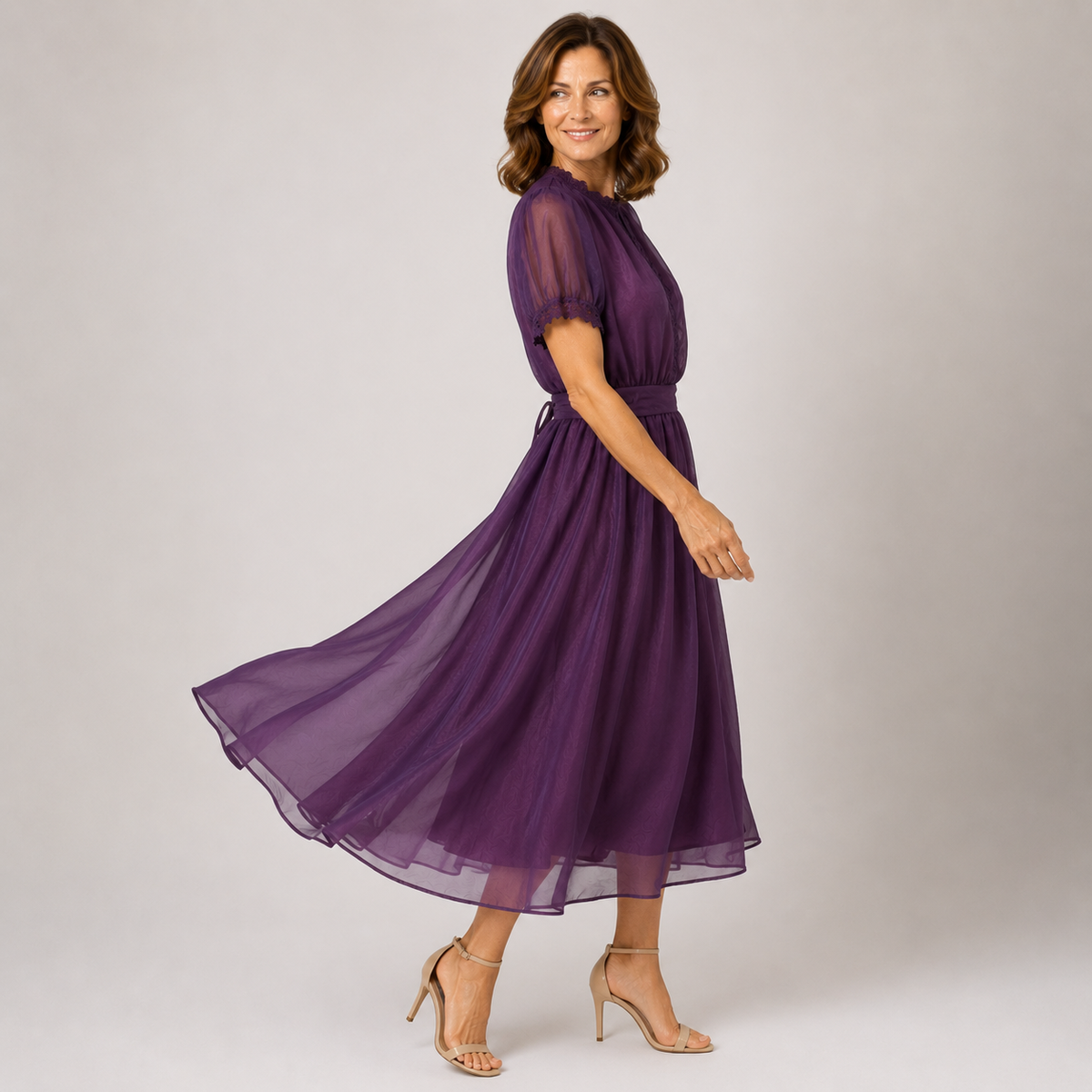 Flavia | Teardrop-Neckline Maxi Dress with Chiffon Lace Trim