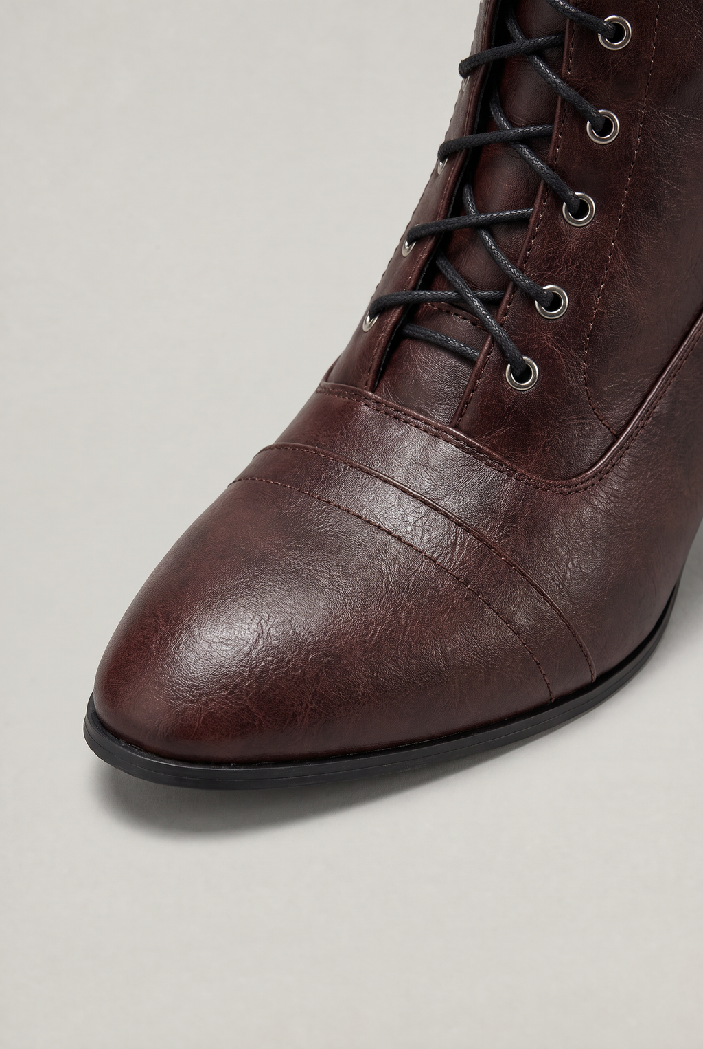 Women's Vintage Lace-Up Ankle Boots with Heel