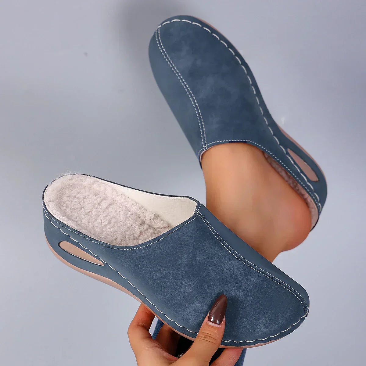 Noor | Orthopedic Slippers for Everyday Comfort and Timeless Style