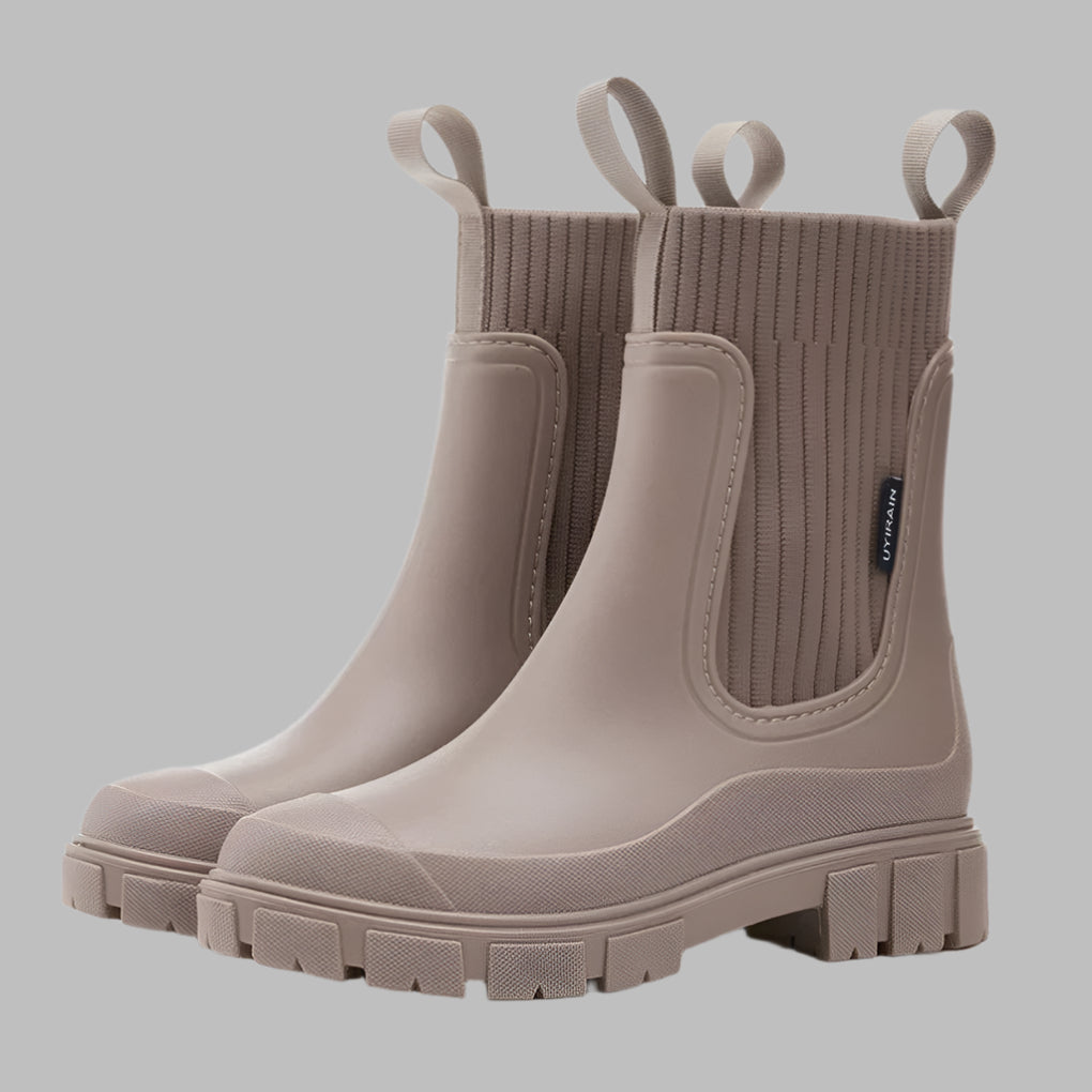 Women's Chelsea Boots, Water-Repellent and Comfortable for Fall