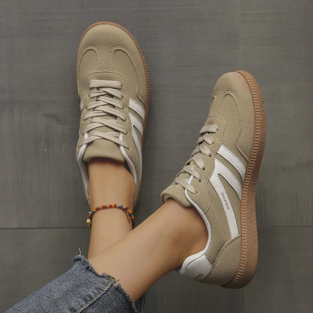 Women's Retro Sneakers: Timeless Style & Superior Comfort