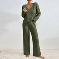 Vivienne | Two-Piece Set with Pants and V-Neck Top